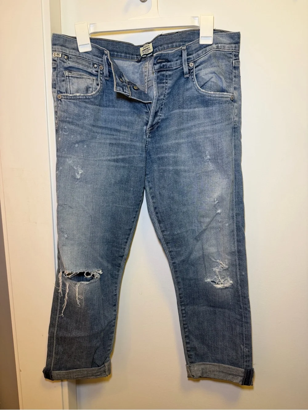 Citizen of Humanity- Slim Boyfriend Emerson- Distressed Light Blue Women’s Jeans